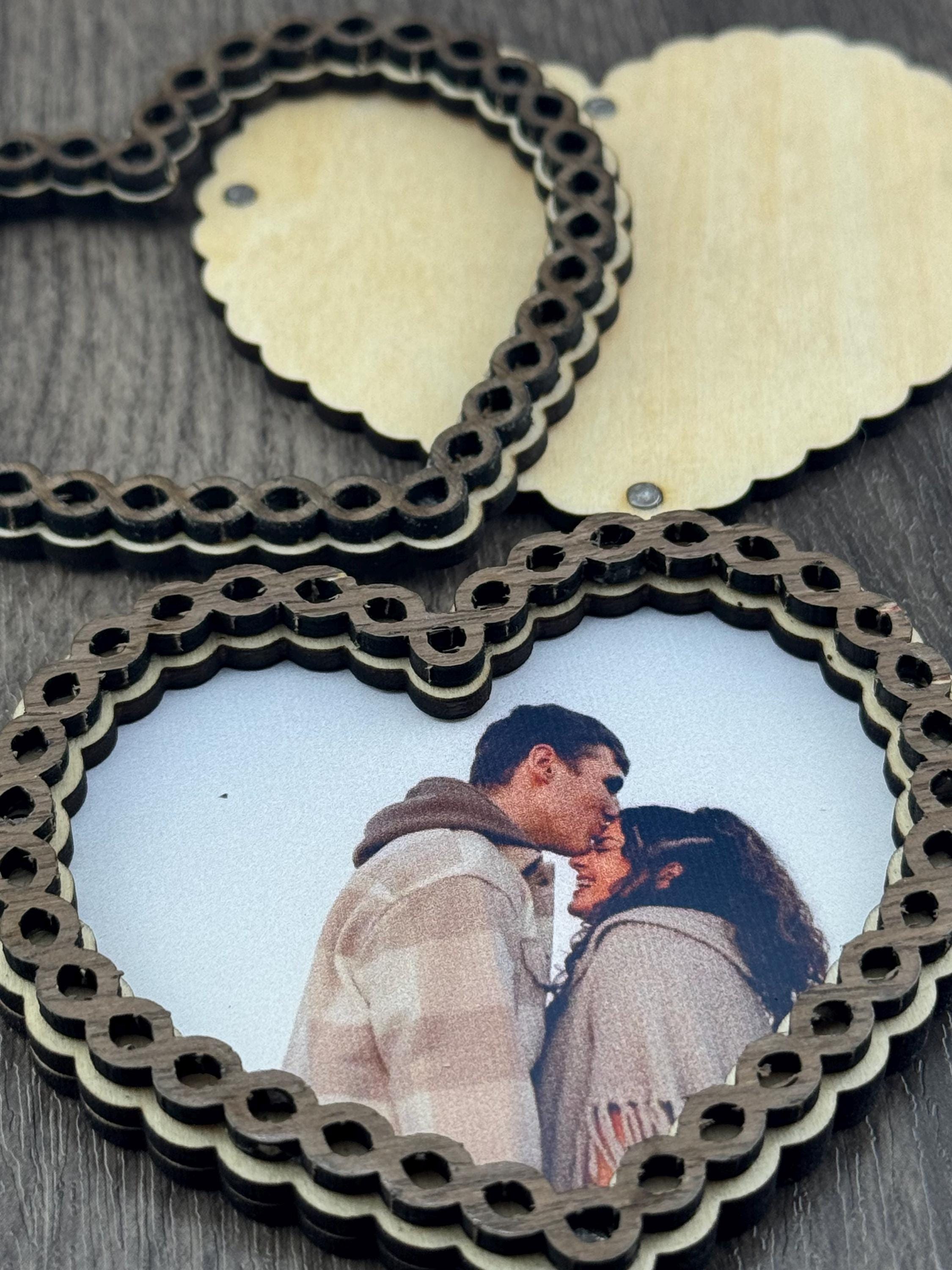 Forever Knot Heart Magnetic Picture Frame – Wood Photo Frame – Rustic Romantic Gift