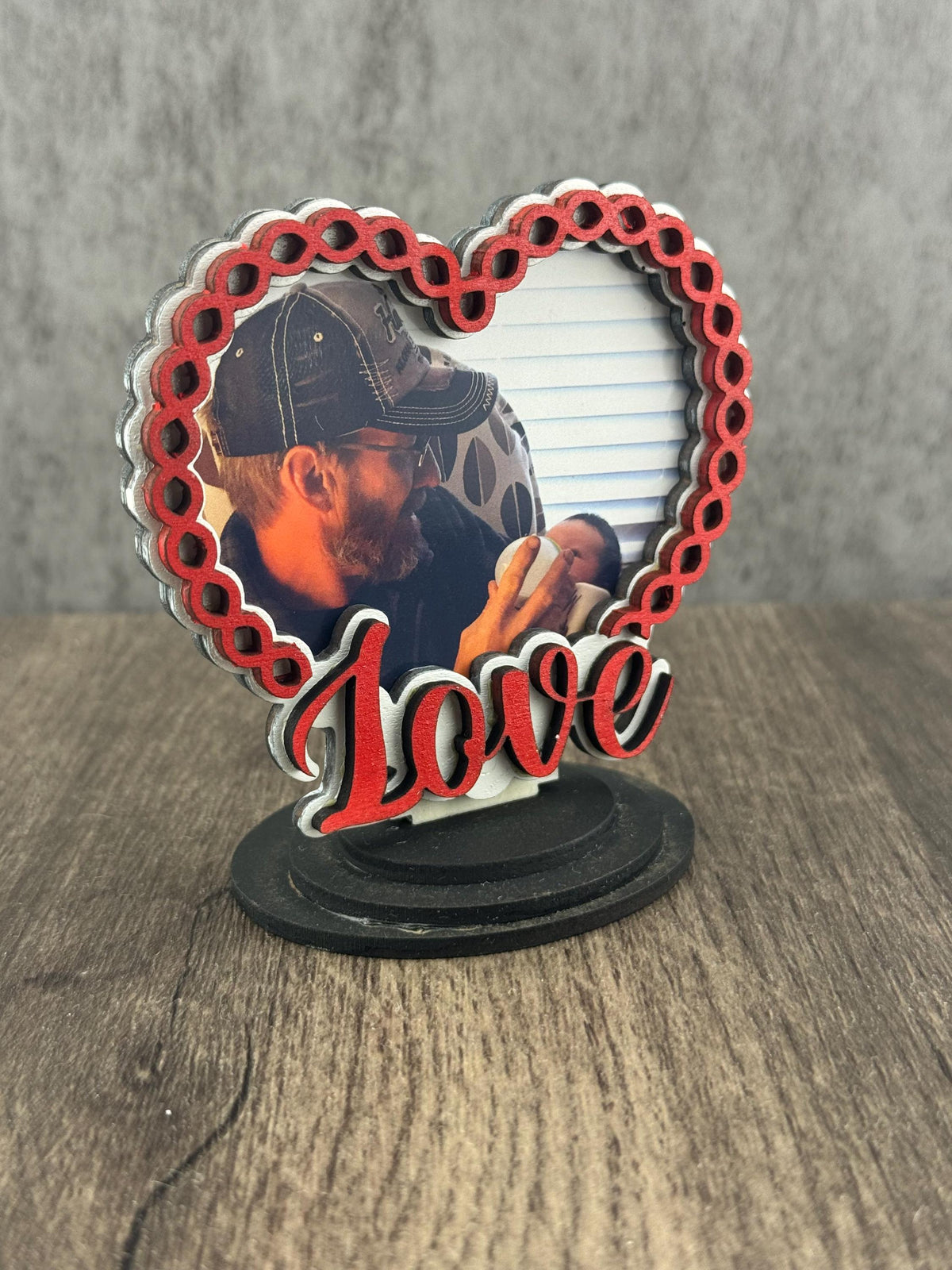 Love” Heart Photo Frame – Magnetic Picture Holder