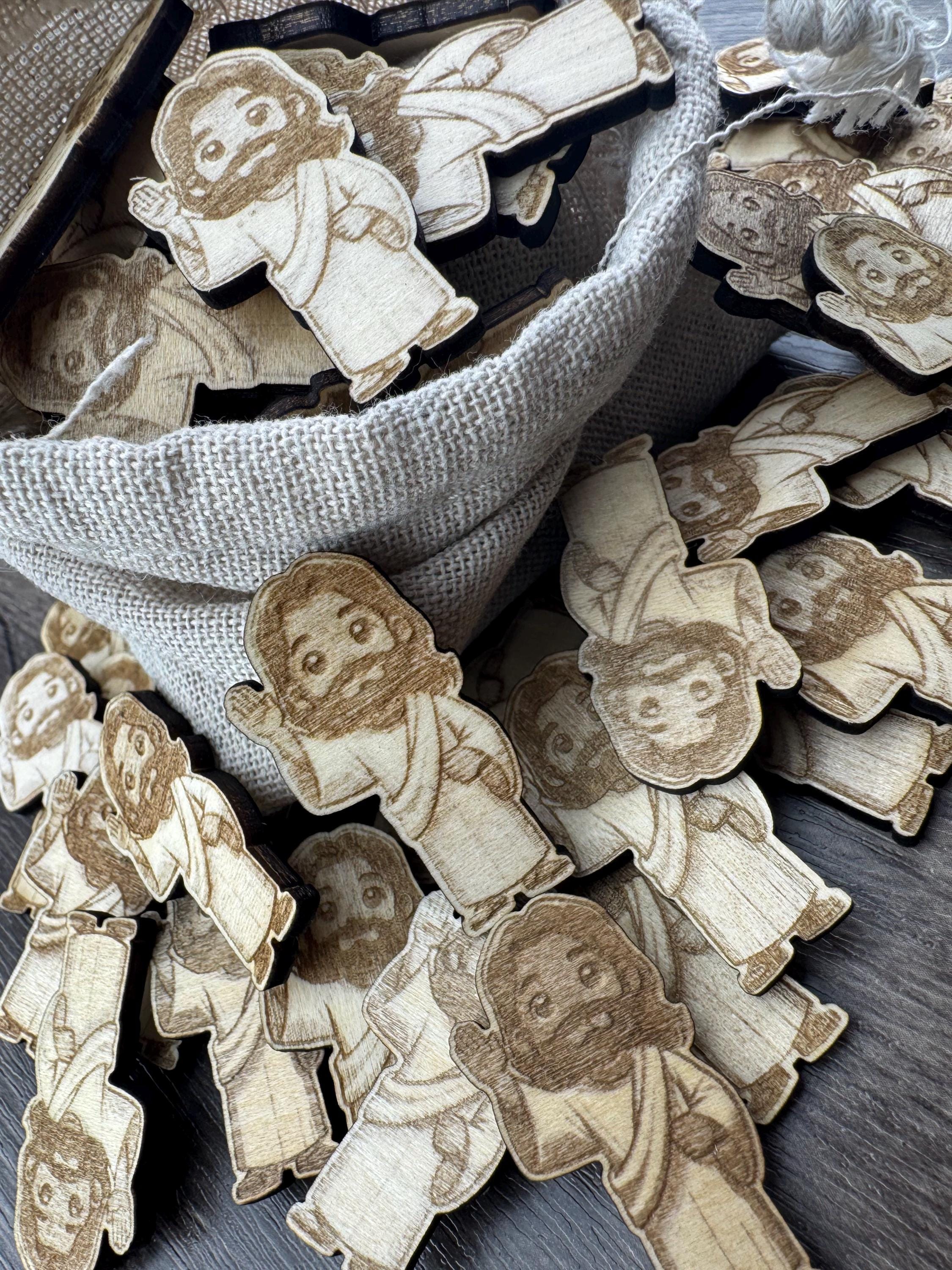 Wooden Jesus Token – Laser-Engraved Pocket Faith Keepsake (Approx. 1.5 inches)