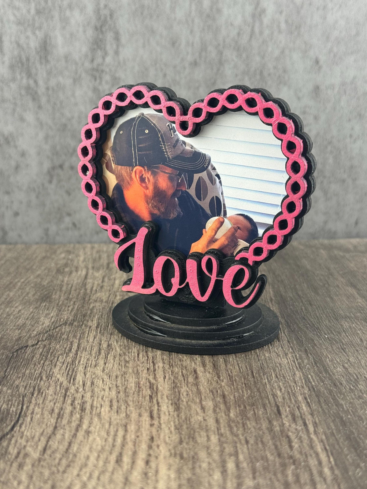 Love” Heart Photo Frame – Magnetic Picture Holder