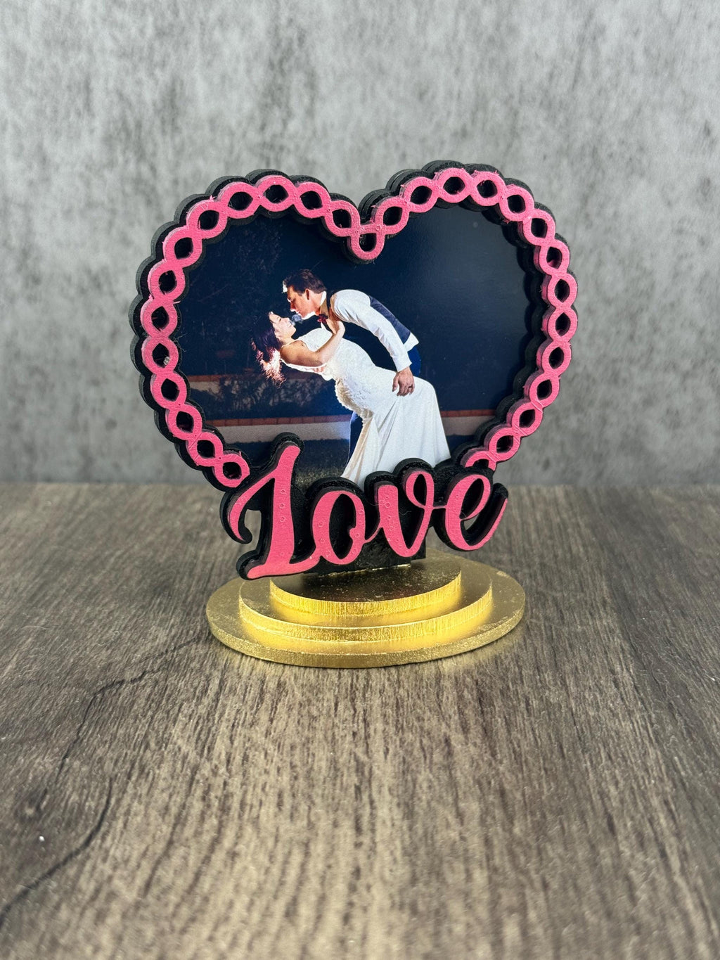 Love” Heart Photo Frame – Magnetic Picture Holder