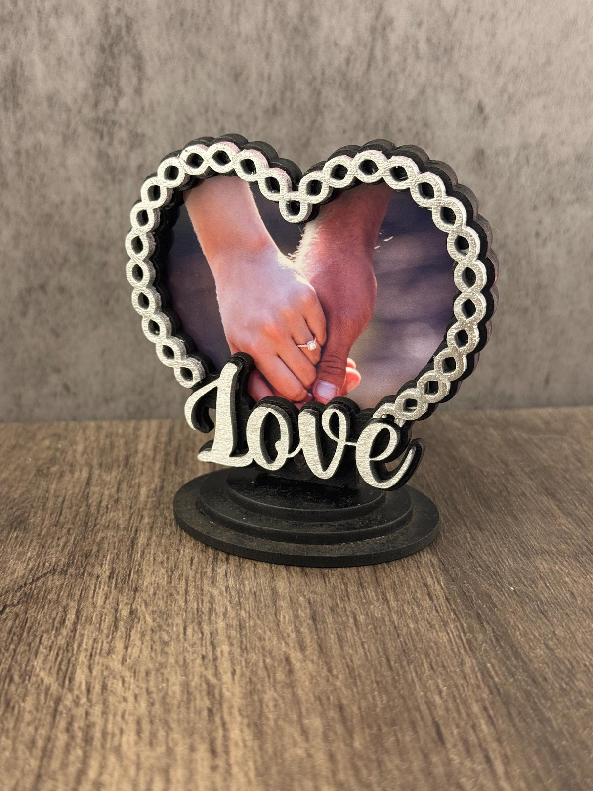 Love” Heart Photo Frame – Magnetic Picture Holder